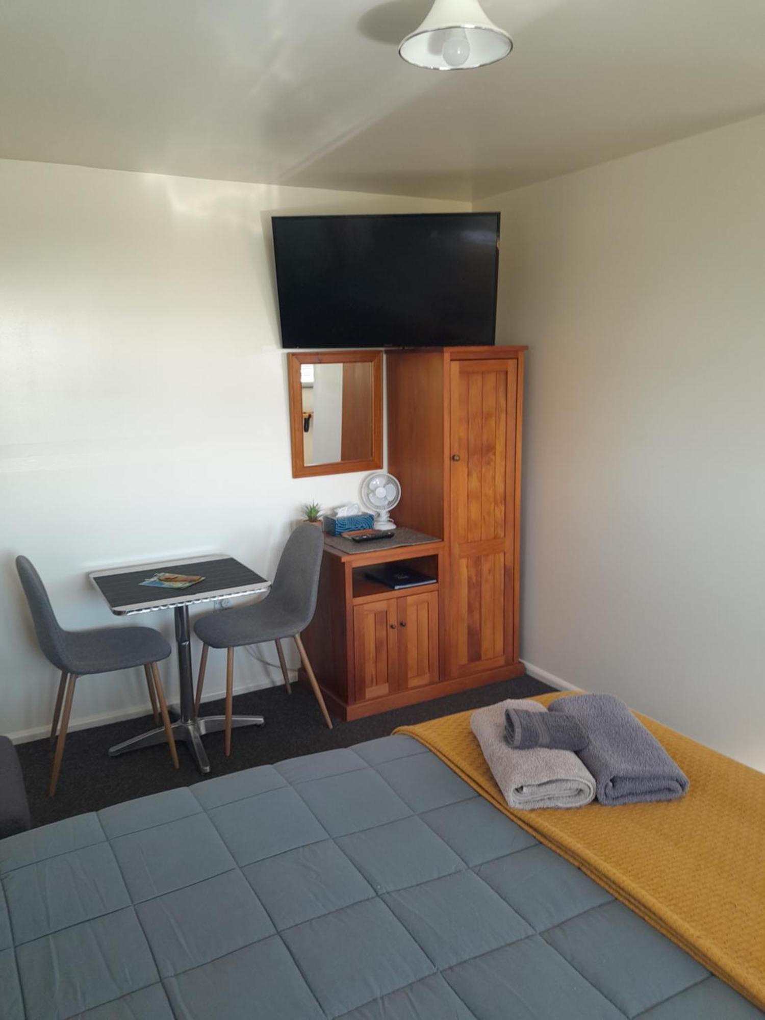 Sunset Accommodation Westport Buitenkant foto
